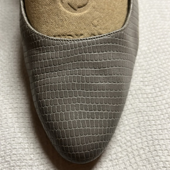 Vintage Gray crocodile like slingbacks size 8 medium - Picture 11 of 15